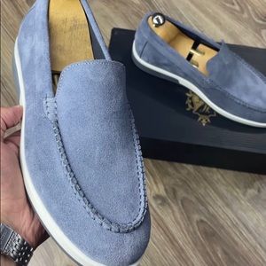 Mens shoes